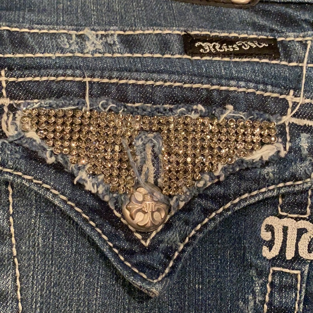 Miss Me Jean - Picture 3 of 9